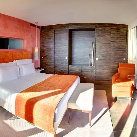 Monte-carlo Bay & Szálloda