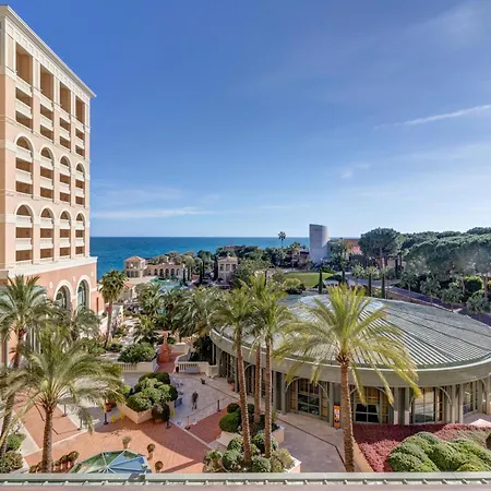 Otel Monte-carlo Bay &