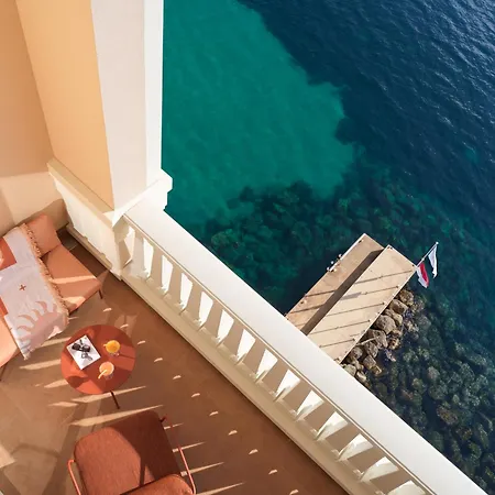 Otel Monte-carlo Bay &