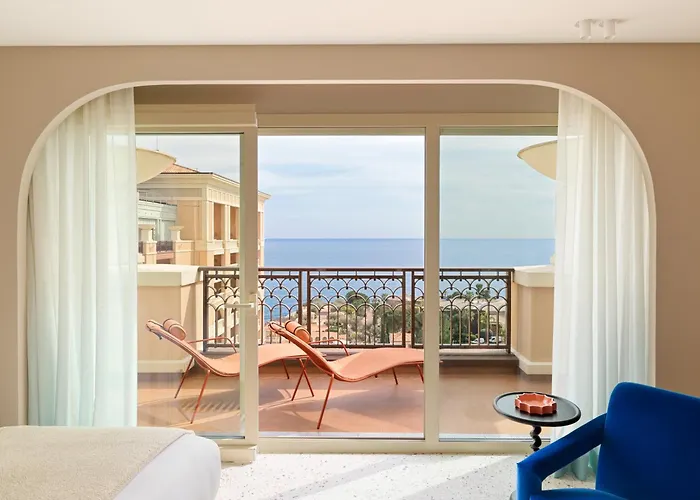 Monte-carlo Bay &