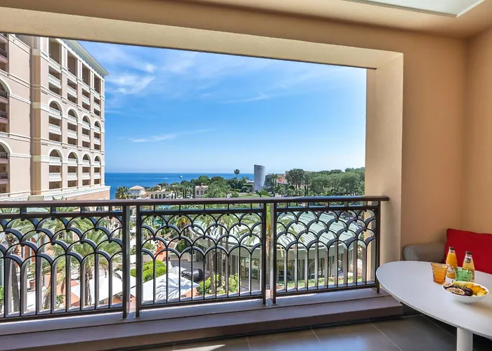Hotell Monte-carlo Bay & 4*