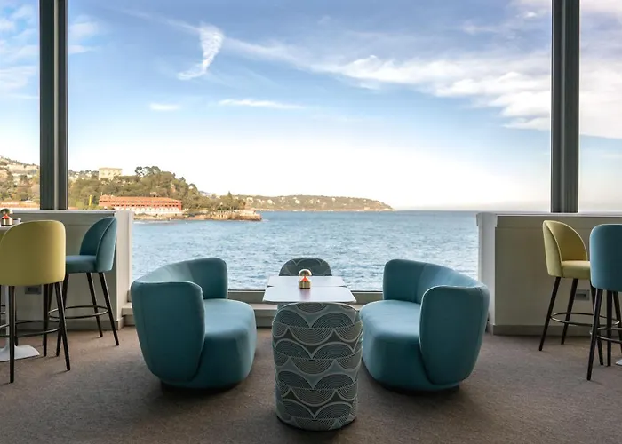 Hotell Monte-carlo Bay & 4*
