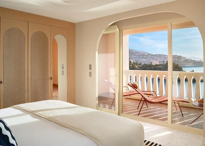 Monte-carlo Bay & Hotel