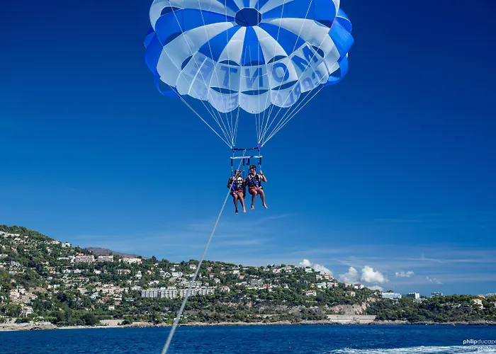 Monte-carlo Bay &